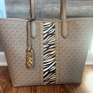 Michael Kors tote